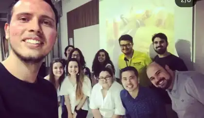 Selfie de uma turma na sala de aula